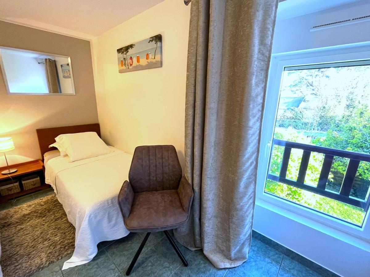 Ty Me Mamm Bed & Breakfast การ์นัก ภายนอก รูปภาพ